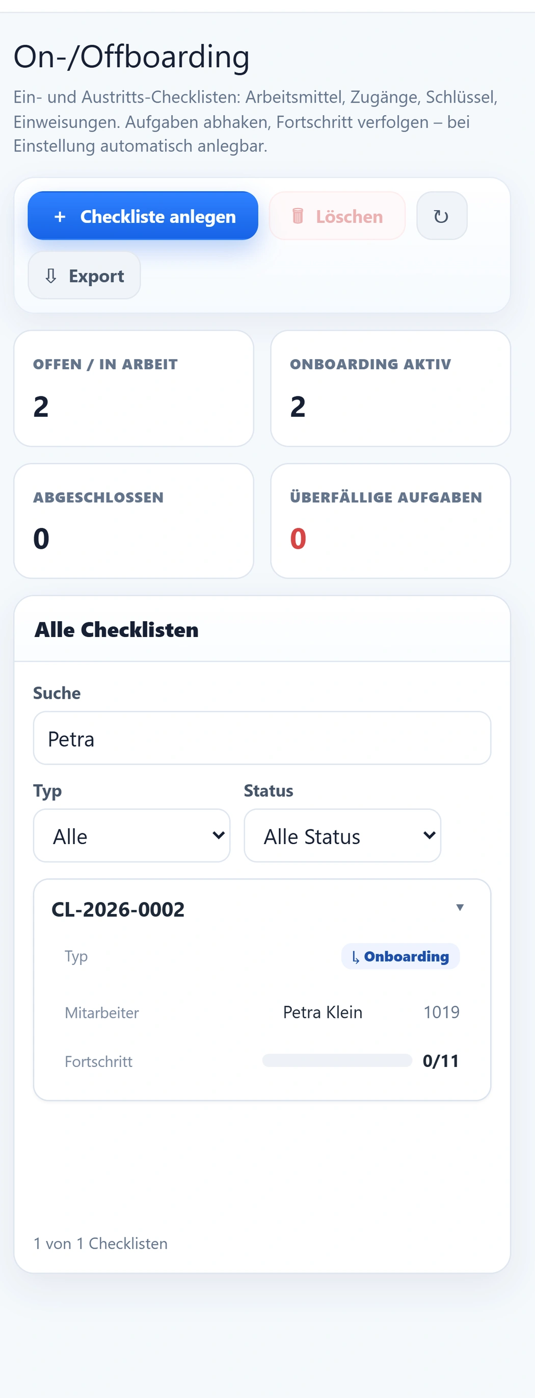 Das Modul On-/Offboarding von urqivo auf dem Telefon: die Kacheln „Offen / In Arbeit 2“ und „Onboarding aktiv 2“, darunter die Checkliste CL-2026-0002 für Petra Klein, Personalnummer 1019, Fortschritt 0/11.